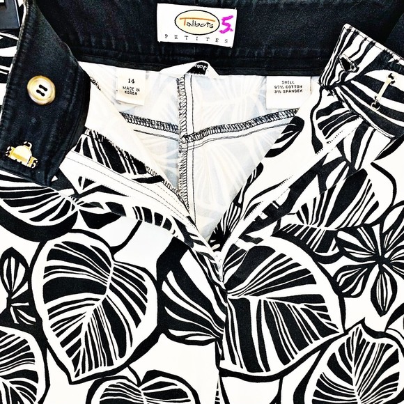 Talbots Petites Stretch Black White Leaf Print Cropped Pants Capris Palm Sz 14 - Picture 4 of 5